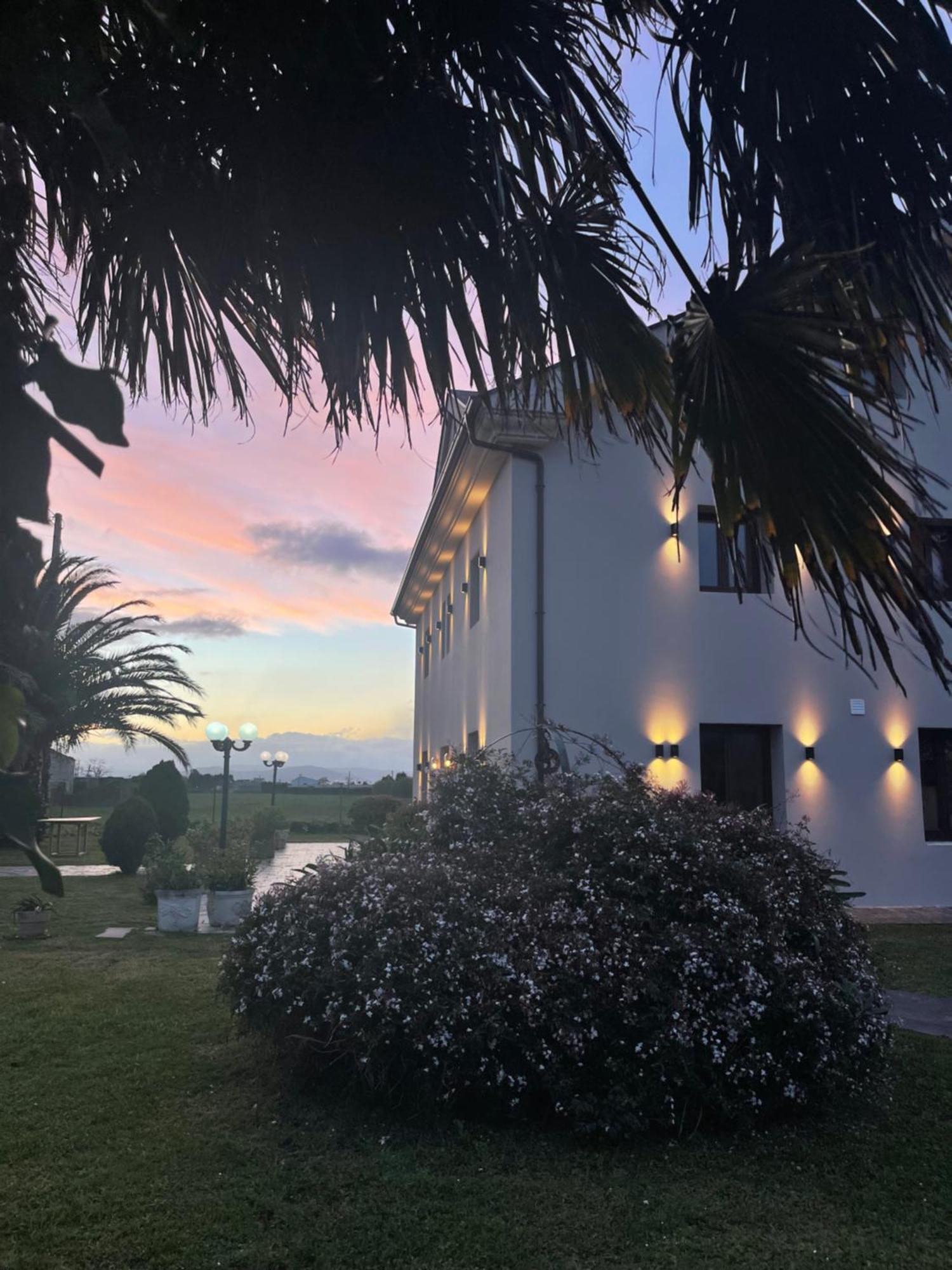 Hotel Mi Norte Ribadeo Eksteriør billede